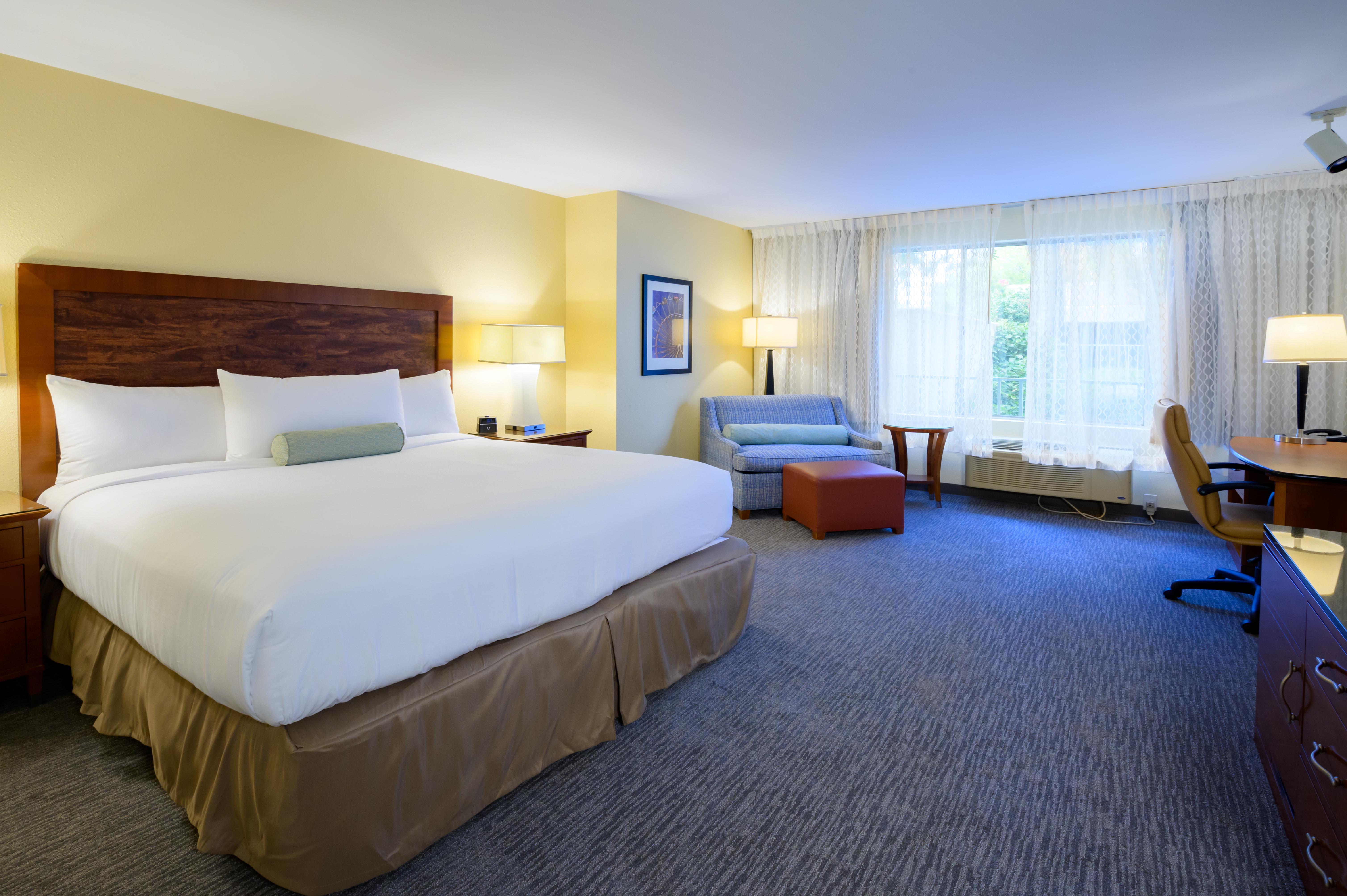 Airtel Plaza Hotel Los Angeles